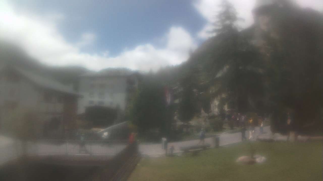 Archiv Foto Webcam Zermatt Kirche