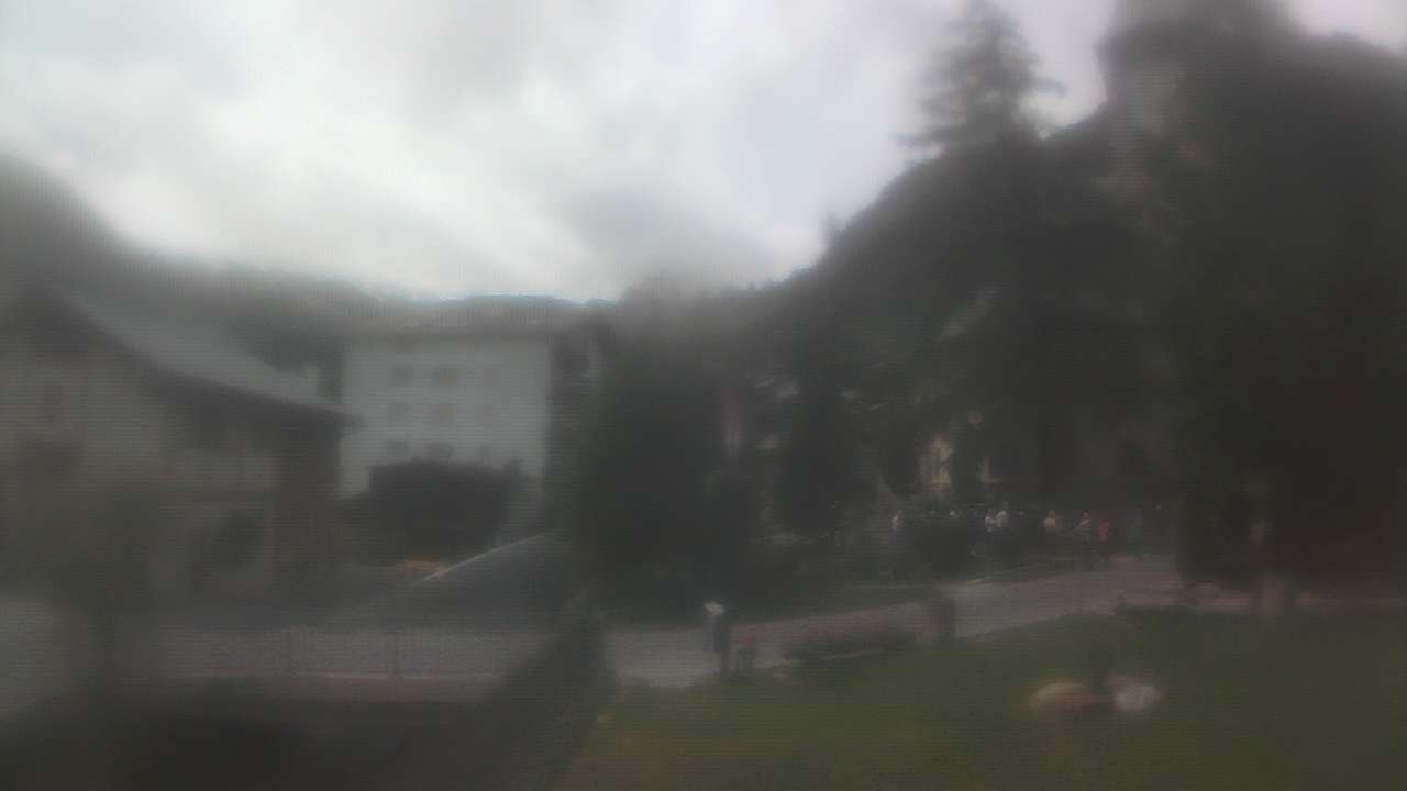 Archiv Foto Webcam Zermatt Kirche