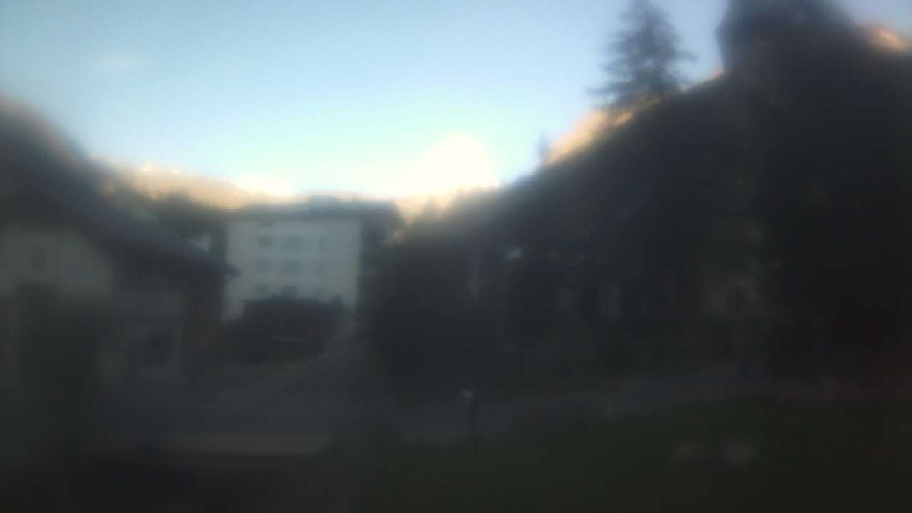Archived image Webcam Zermatt Church