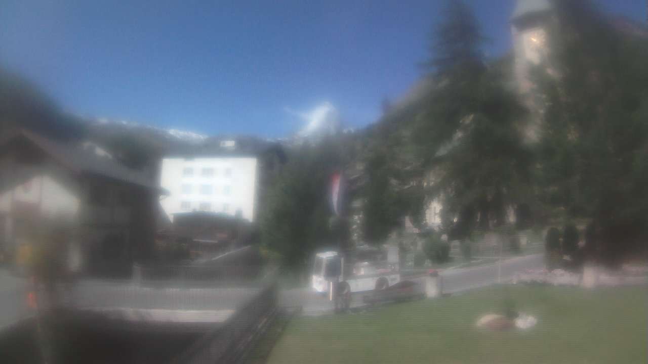 Archived image Webcam Zermatt Church