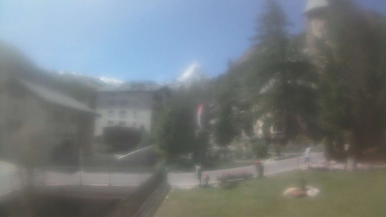 Archived image Webcam Zermatt Church