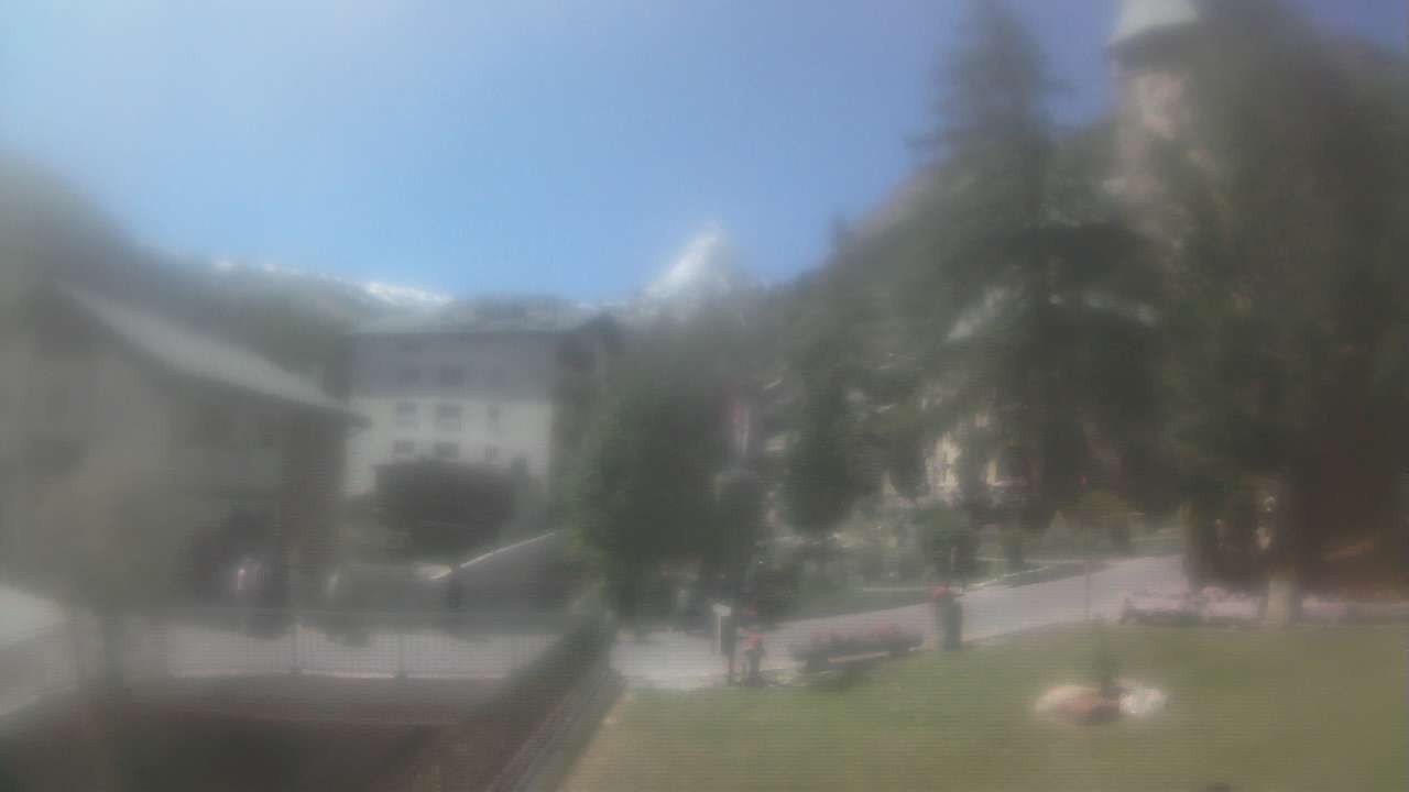 Archived image Webcam Zermatt Church