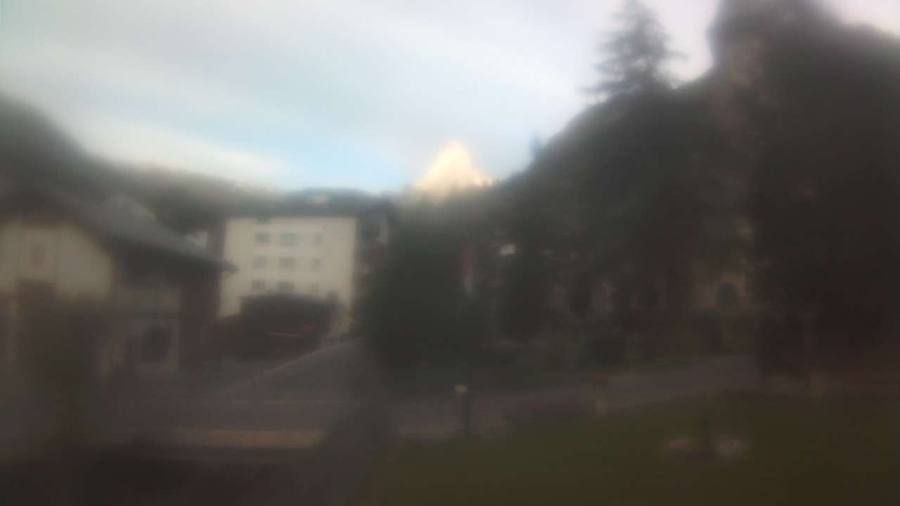 Archiv Foto Webcam Zermatt Kirche