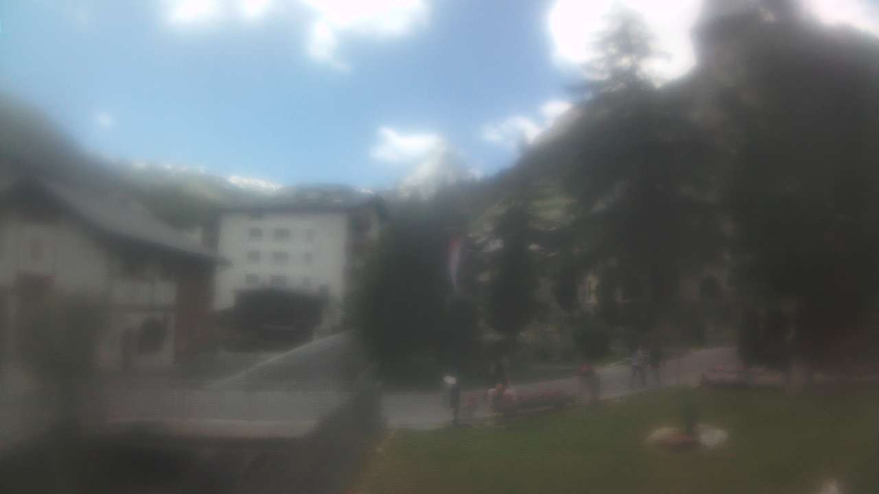 Archiv Foto Webcam Zermatt Kirche