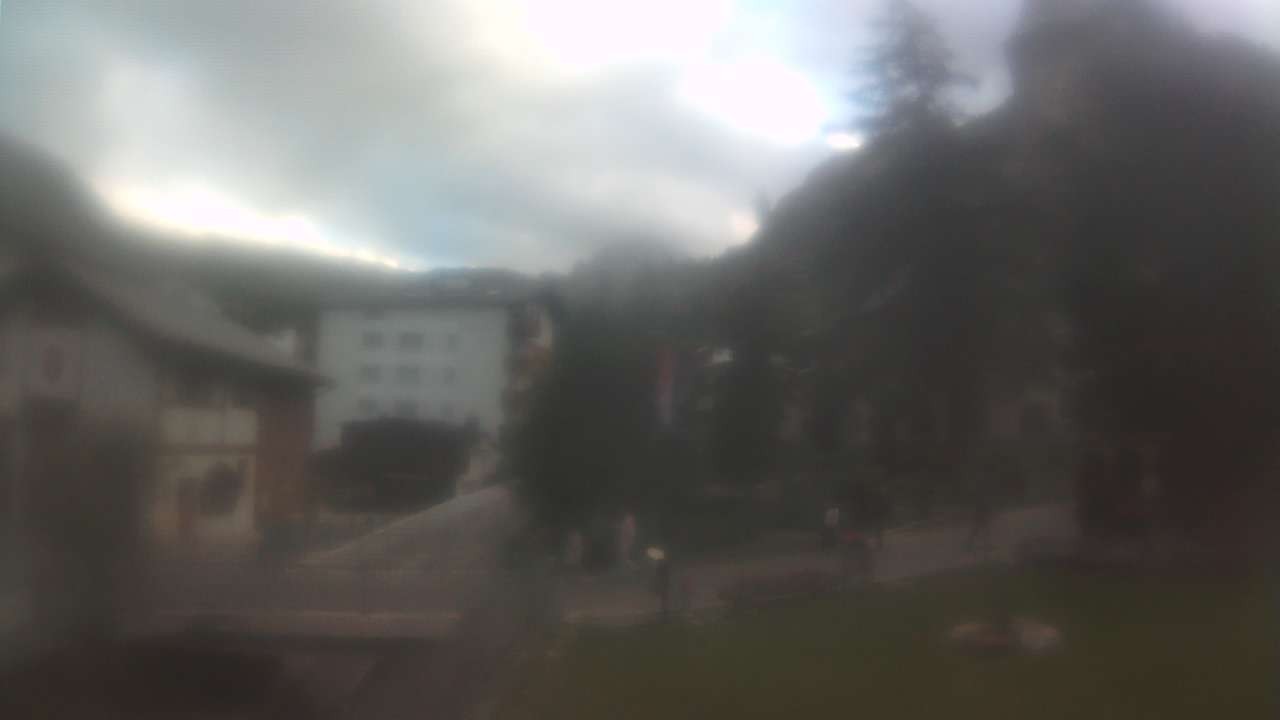 Archiv Foto Webcam Zermatt Kirche