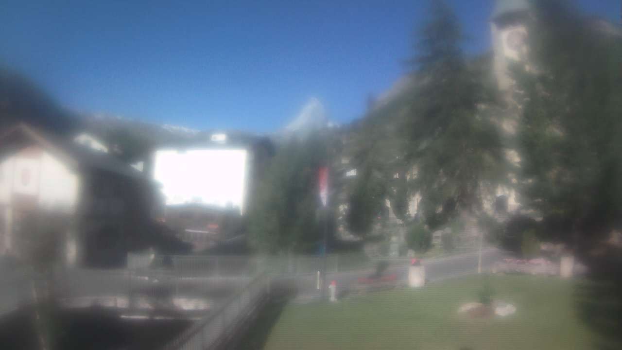 Archiv Foto Webcam Zermatt Kirche