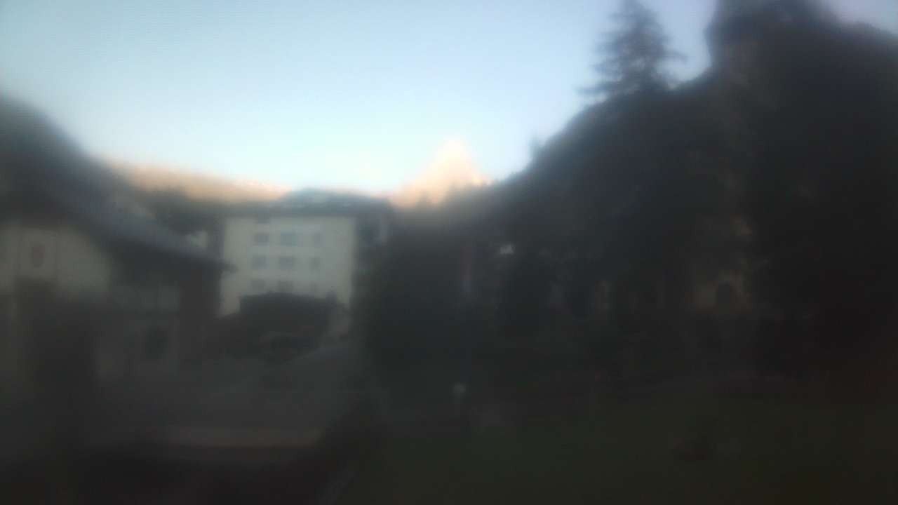 Archiv Foto Webcam Zermatt Kirche