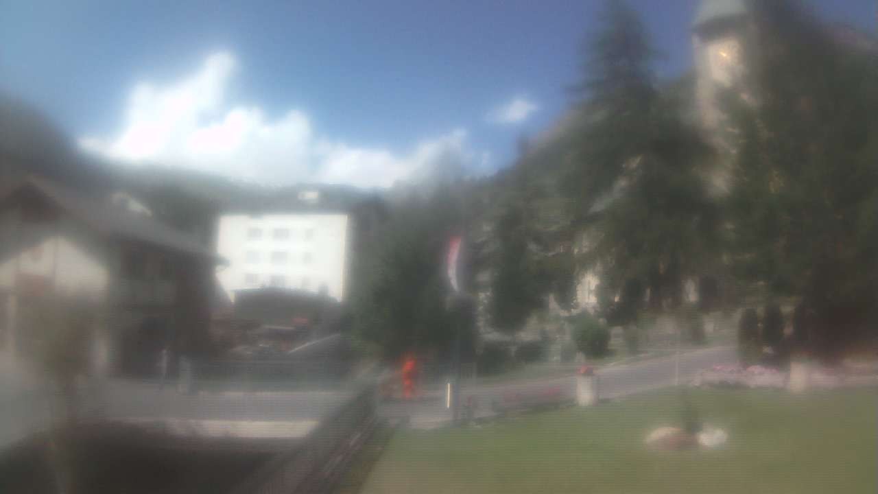 Archiv Foto Webcam Zermatt Kirche