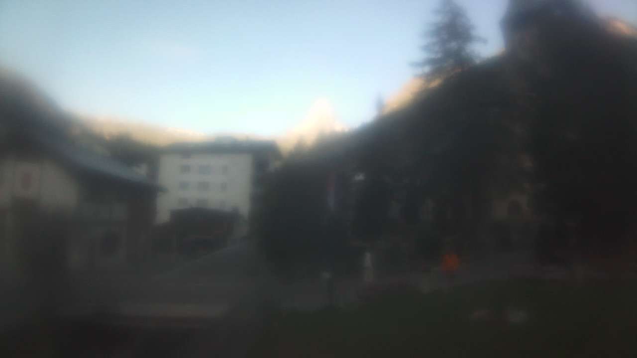 Archived image Webcam Zermatt Church