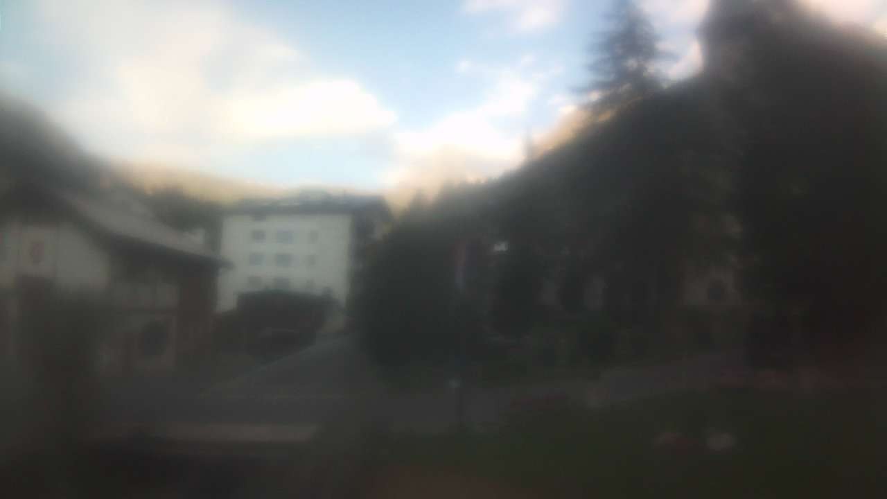 Archived image Webcam Zermatt Church