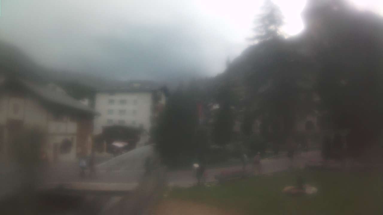 Archived image Webcam Zermatt Church
