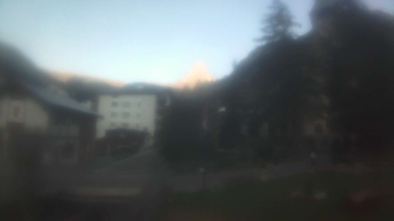 Archiv Foto Webcam Zermatt Kirche