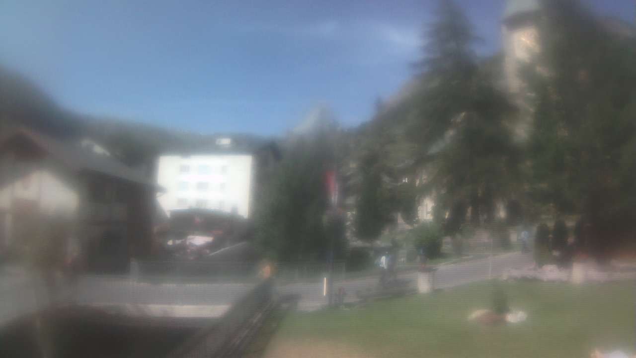 Archiv Foto Webcam Zermatt Kirche