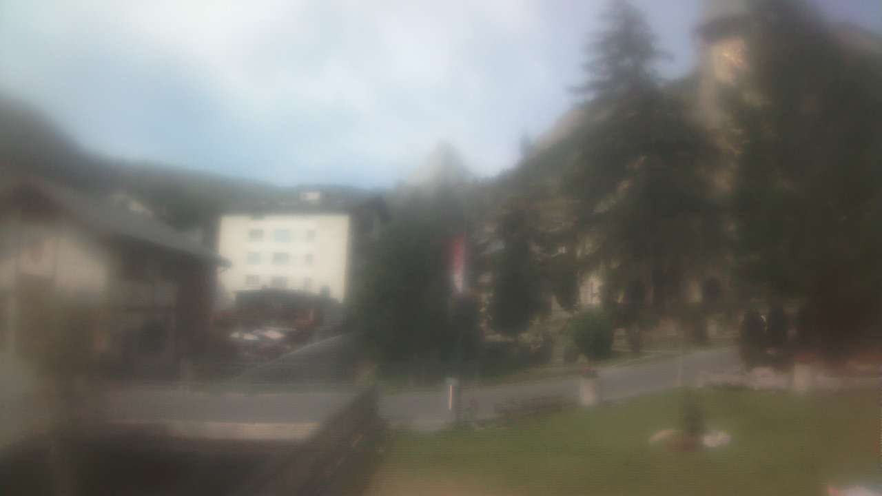 Archived image Webcam Zermatt Church