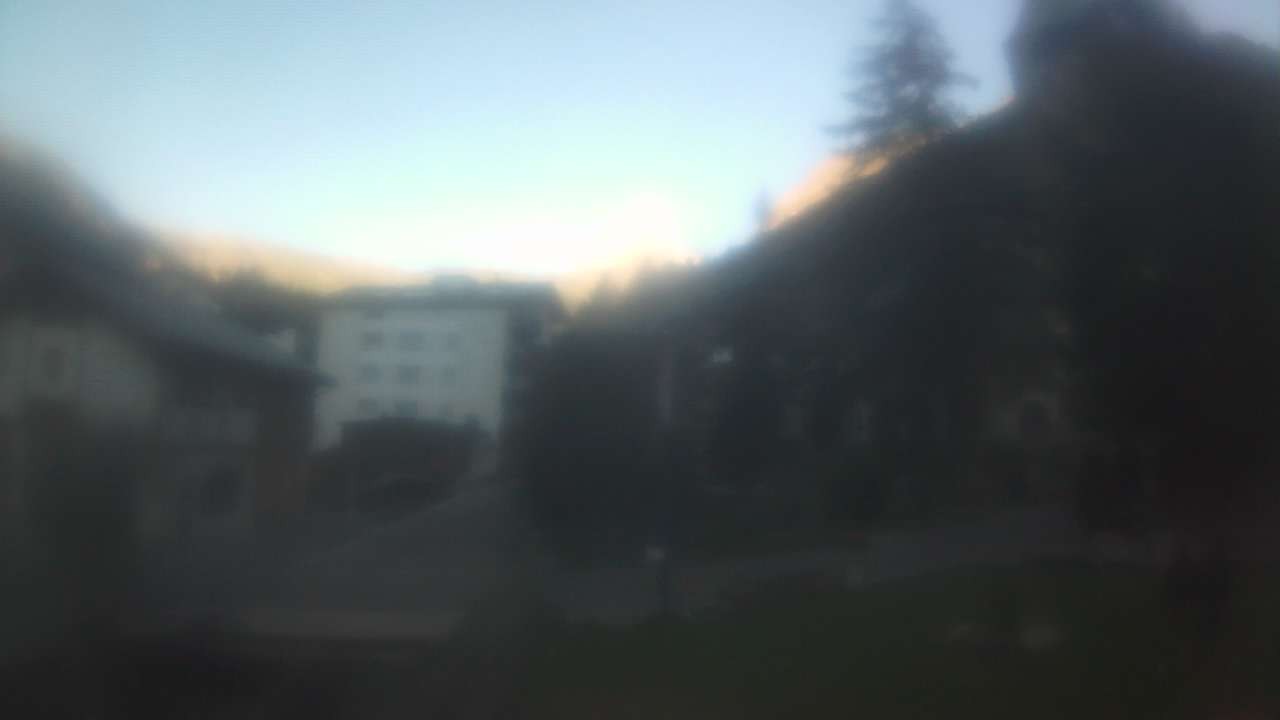 Archived image Webcam Zermatt Church