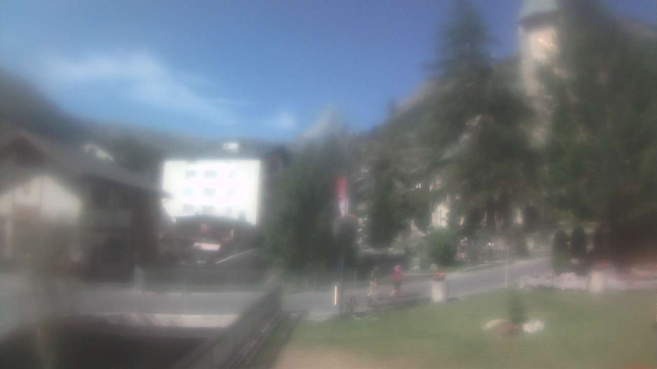 Archiv Foto Webcam Zermatt Kirche
