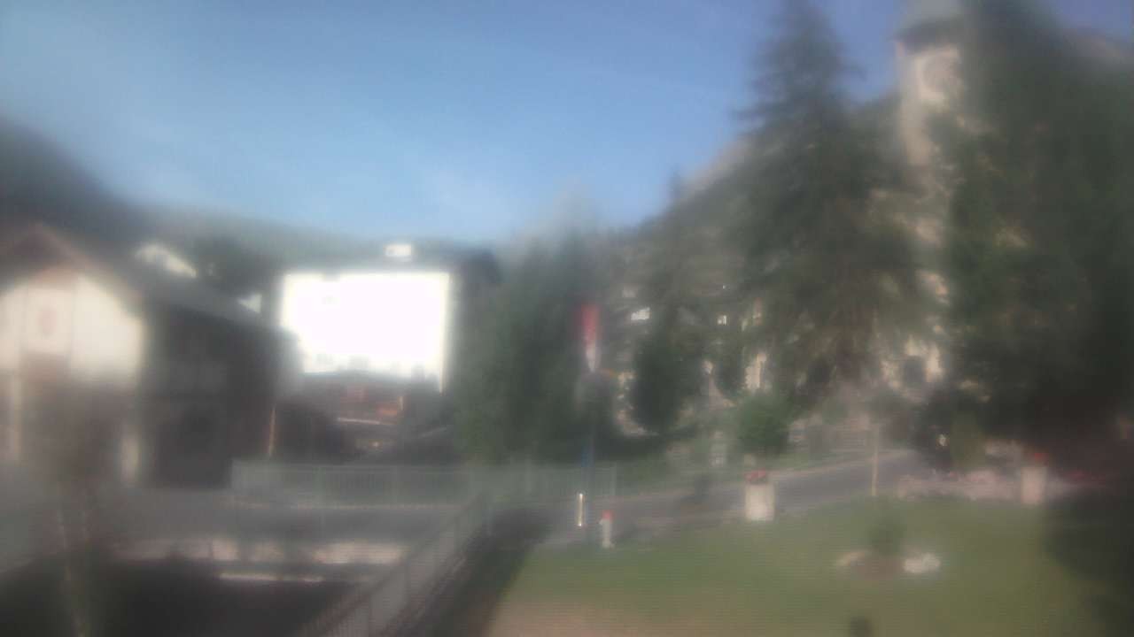 Archived image Webcam Zermatt Church