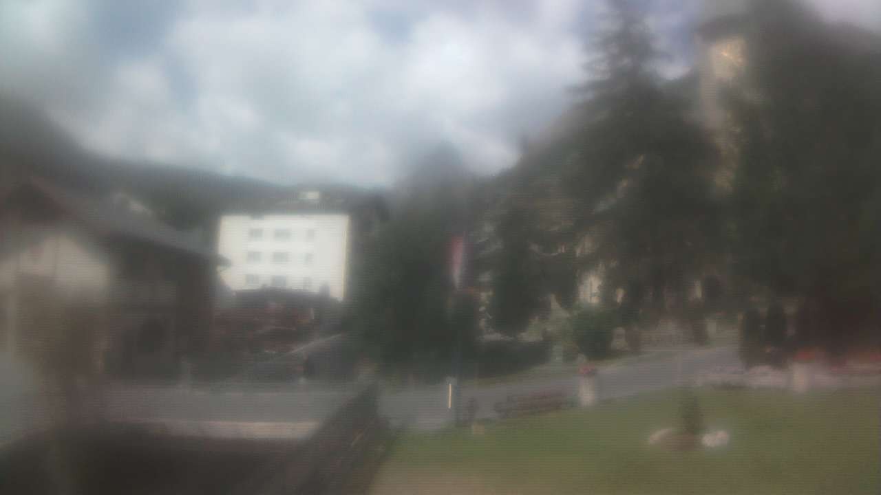 Archiv Foto Webcam Zermatt Kirche