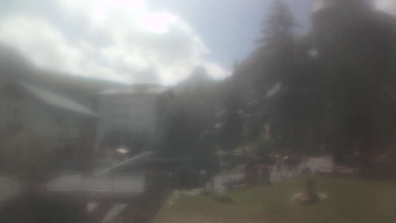 Archiv Foto Webcam Zermatt Kirche