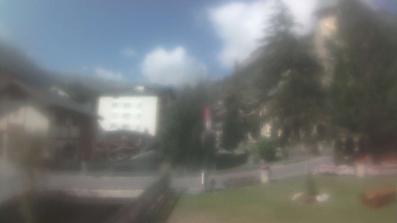Archiv Foto Webcam Zermatt Kirche