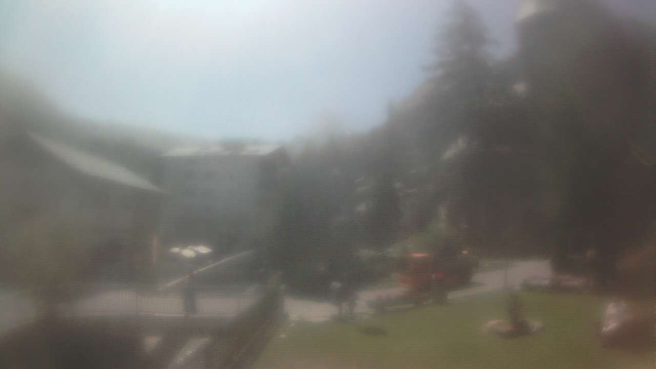 Archiv Foto Webcam Zermatt Kirche