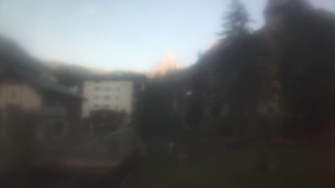 Archiv Foto Webcam Zermatt Kirche