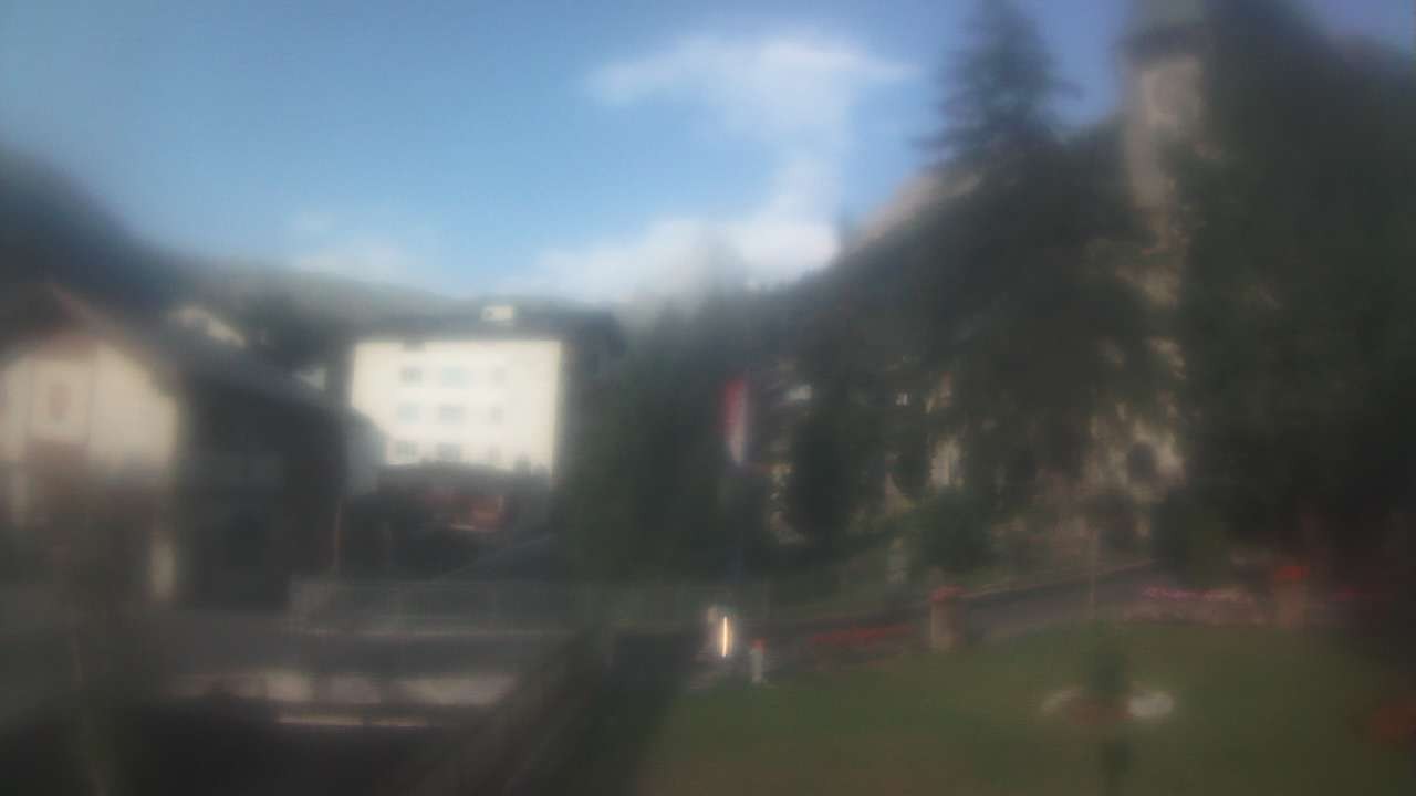 Archiv Foto Webcam Zermatt Kirche