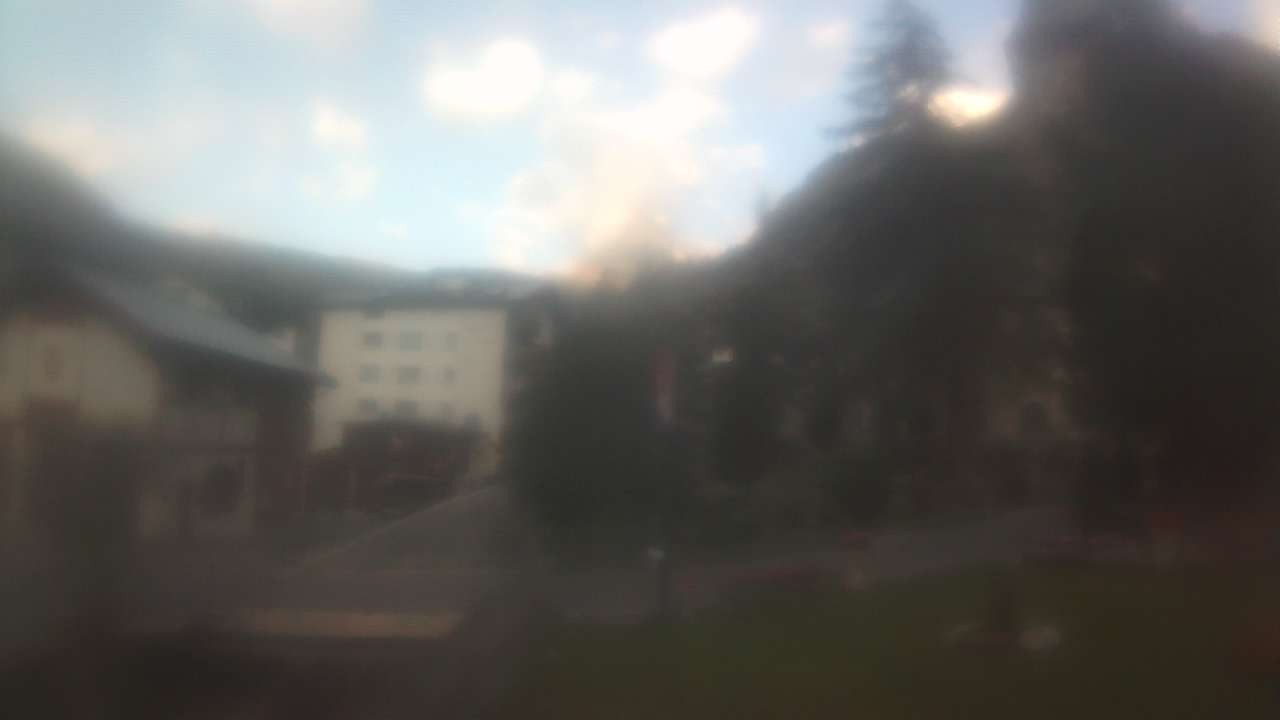 Archived image Webcam Zermatt Church