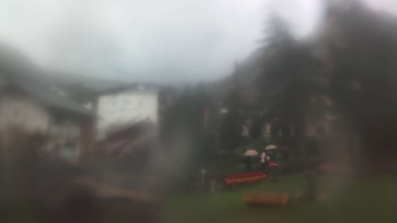 Archiv Foto Webcam Zermatt Kirche