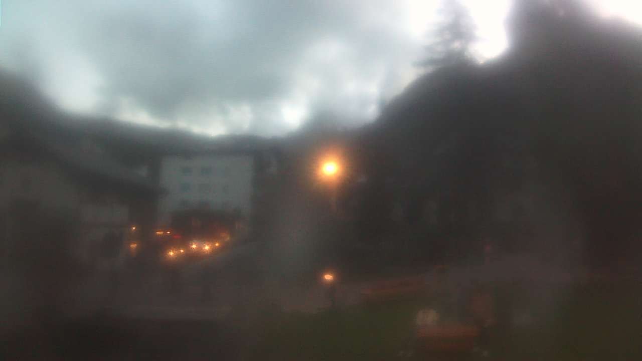 Archived image Webcam Zermatt Church