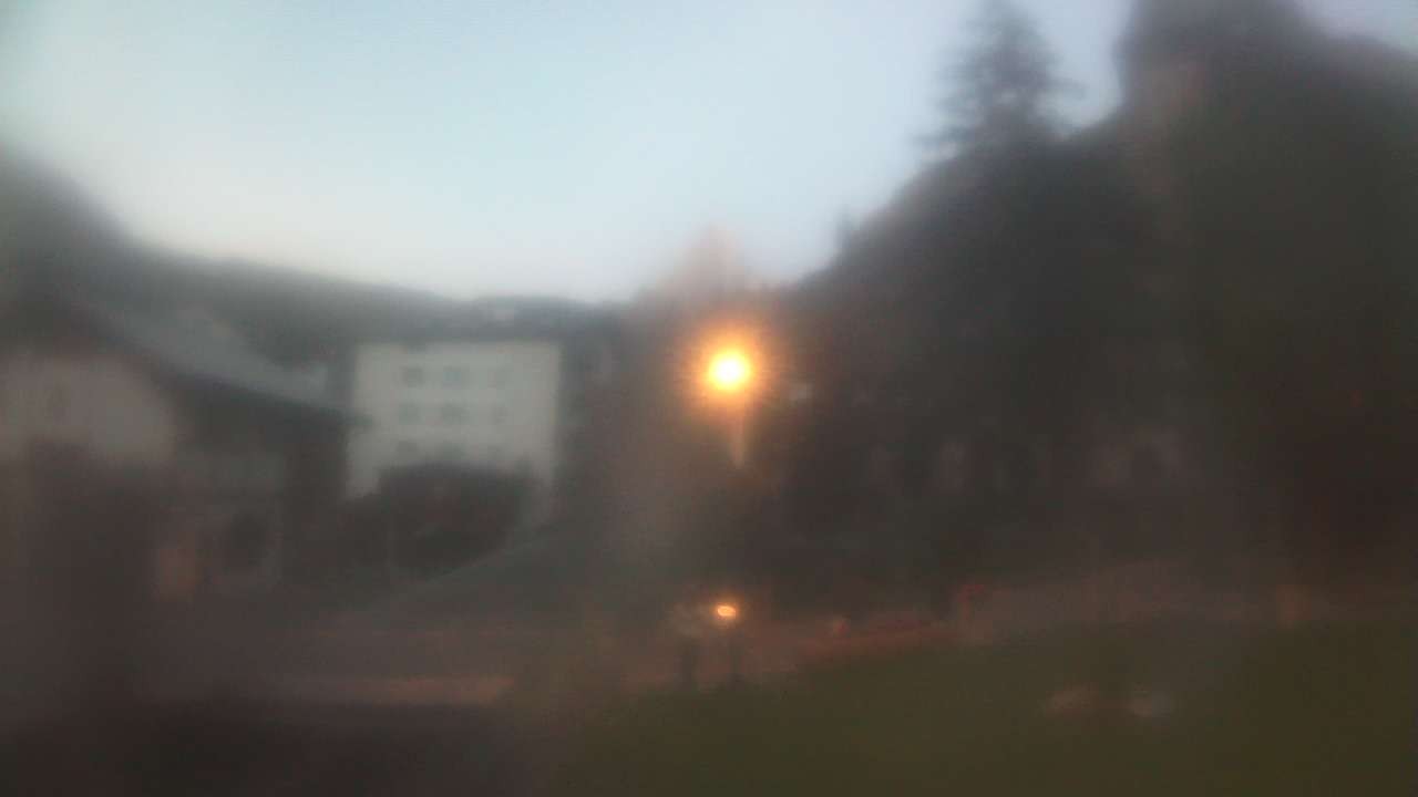 Archived image Webcam Zermatt Church