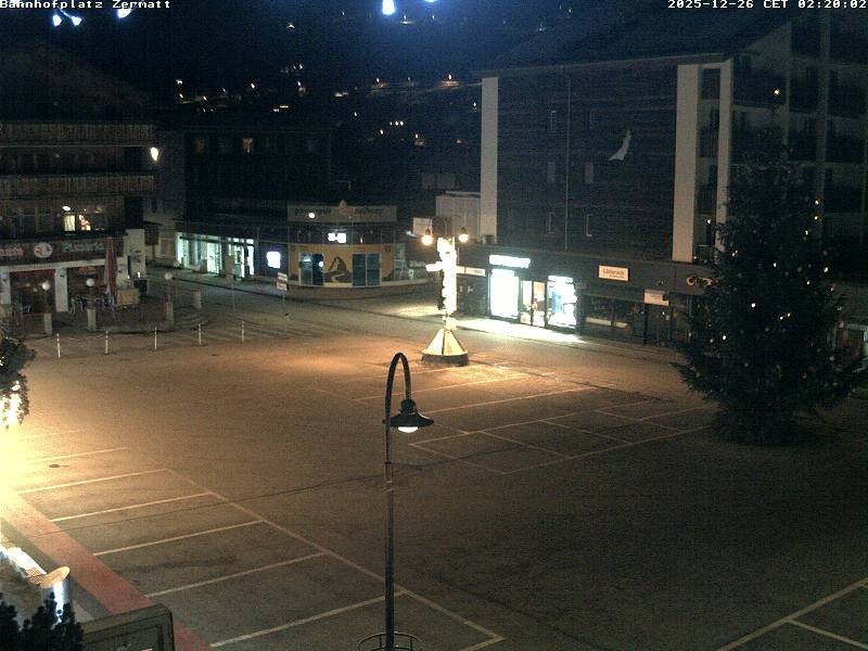 Archiv Foto Webcam Zermatt Bahnhofplatz