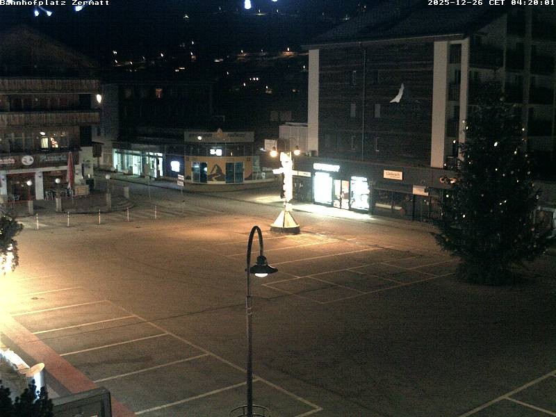 Archiv Foto Webcam Zermatt Bahnhofplatz