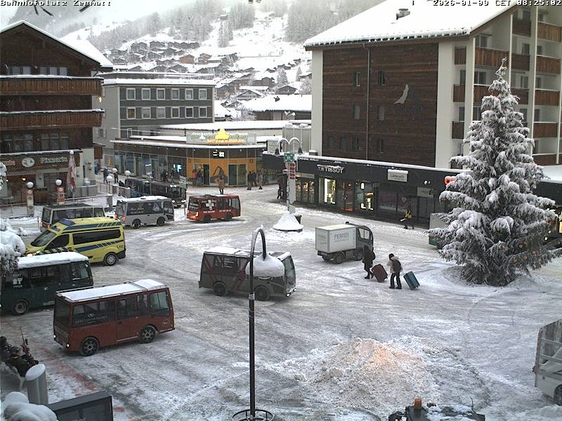 Archived image Webcam Zermatt Railway station