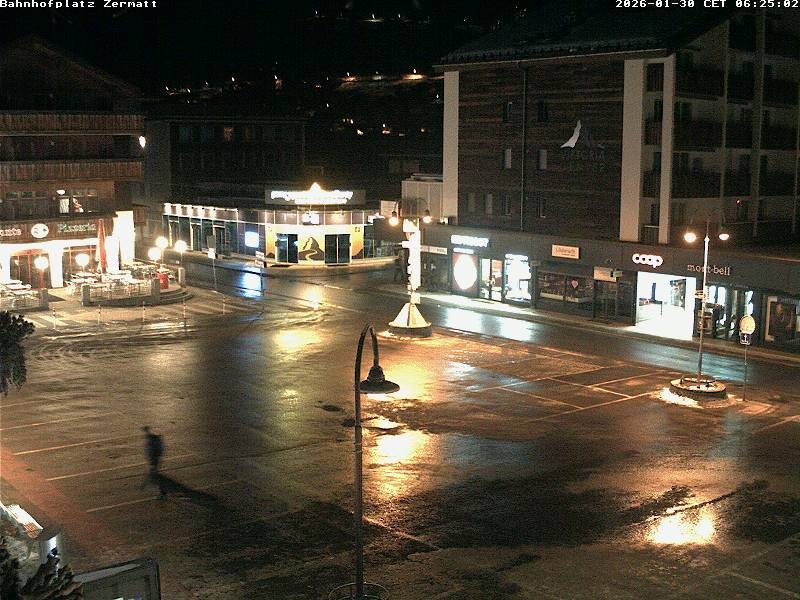 Archived image Webcam Zermatt Railway station