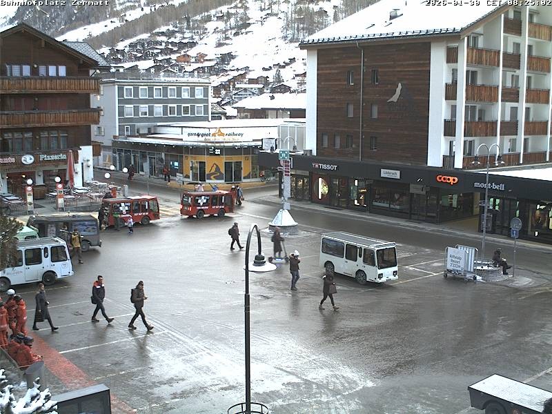 Archived image Webcam Zermatt Railway station