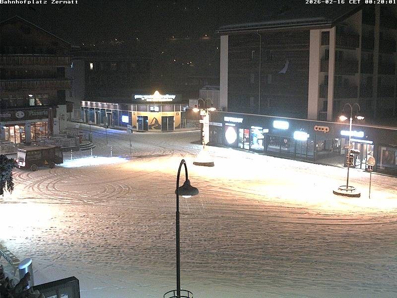 Archived image Webcam Zermatt Railway station