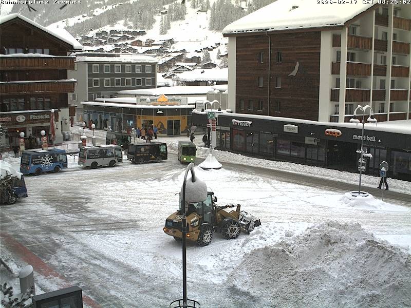 Archived image Webcam Zermatt Railway station