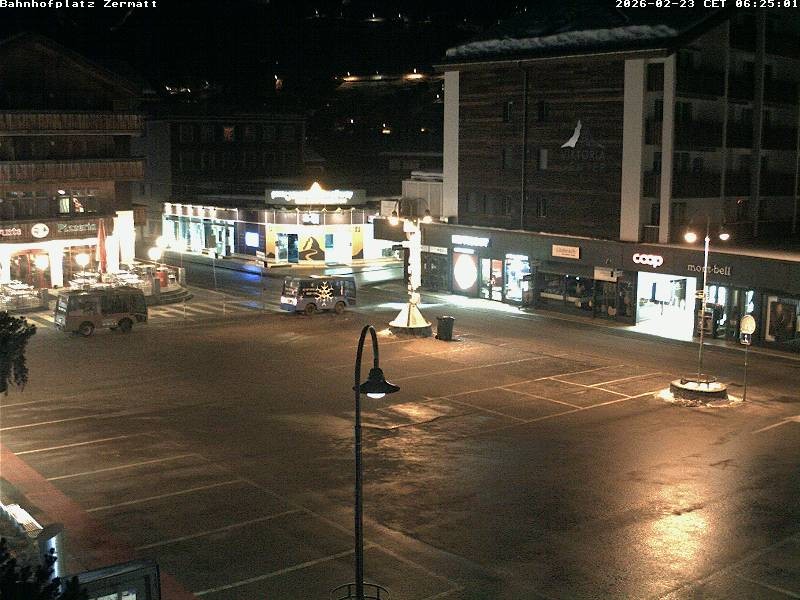 Archived image Webcam Zermatt Railway station