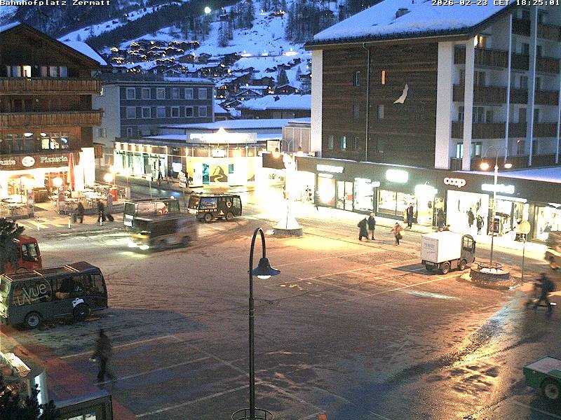 Archived image Webcam Zermatt Railway station