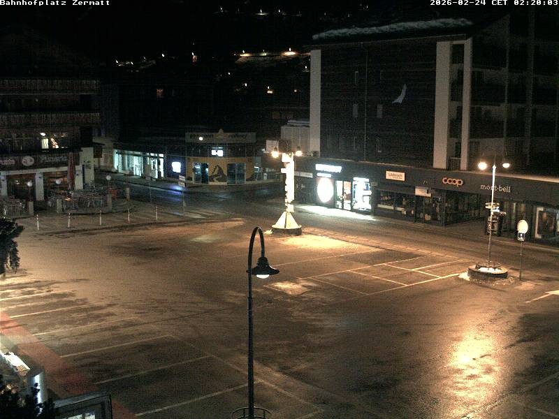 Archiv Foto Webcam Zermatt Bahnhofplatz