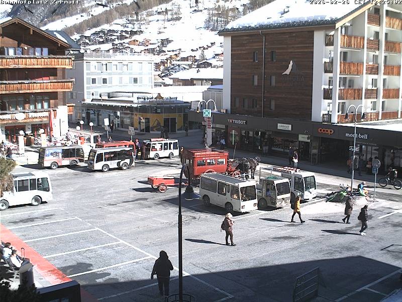 Archived image Webcam Zermatt Railway station