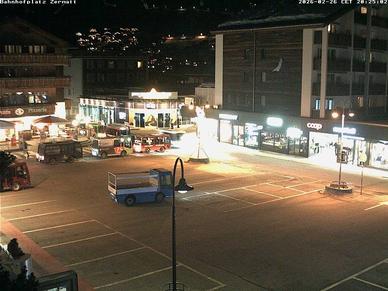 Archived image Webcam Zermatt Railway station