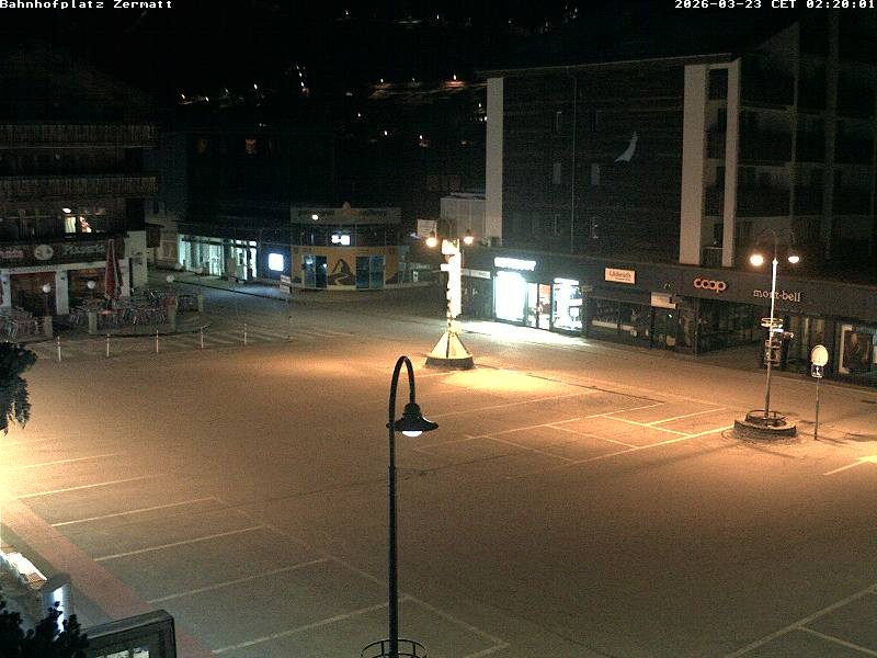 Archiv Foto Webcam Zermatt Bahnhofplatz