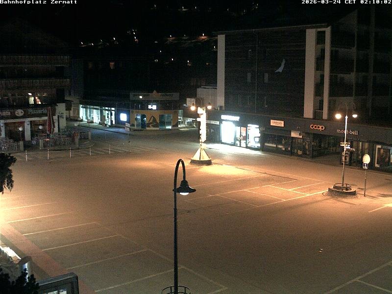 Archiv Foto Webcam Zermatt Bahnhofplatz