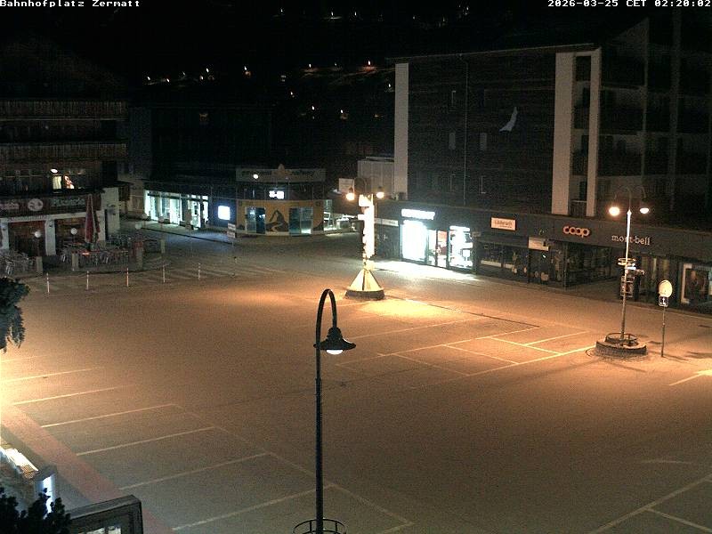 Archiv Foto Webcam Zermatt Bahnhofplatz