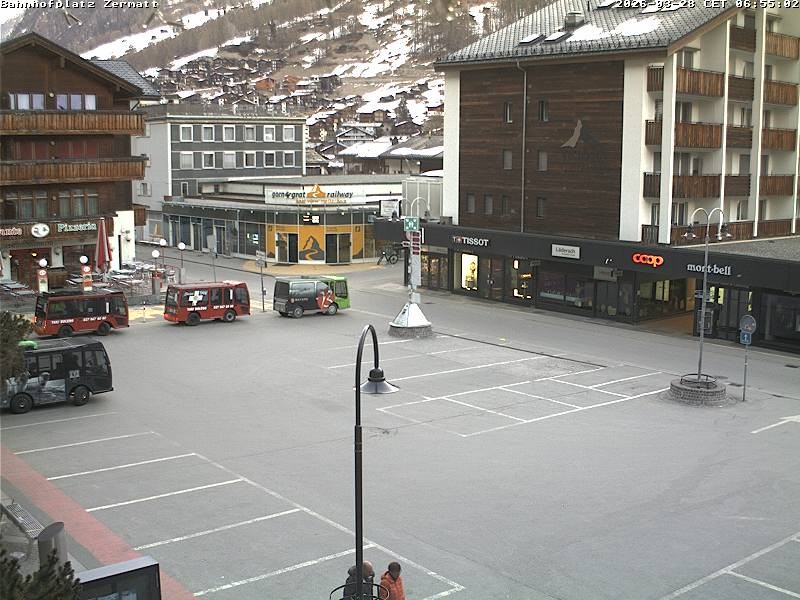 Archived image Webcam Zermatt Railway station