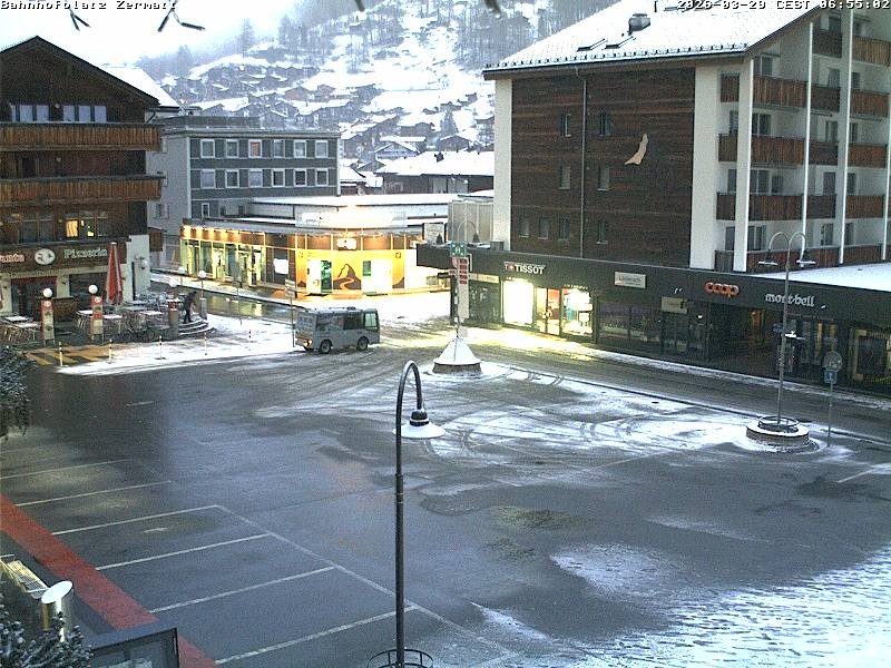 Archived image Webcam Zermatt Railway station