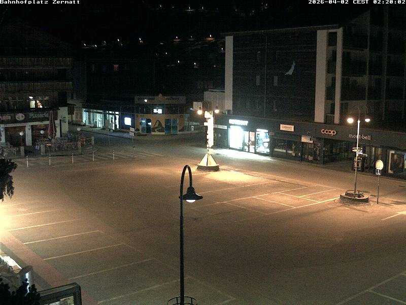 Archiv Foto Webcam Zermatt Bahnhofplatz