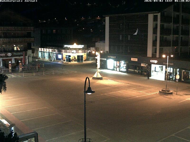 Archiv Foto Webcam Zermatt Bahnhofplatz